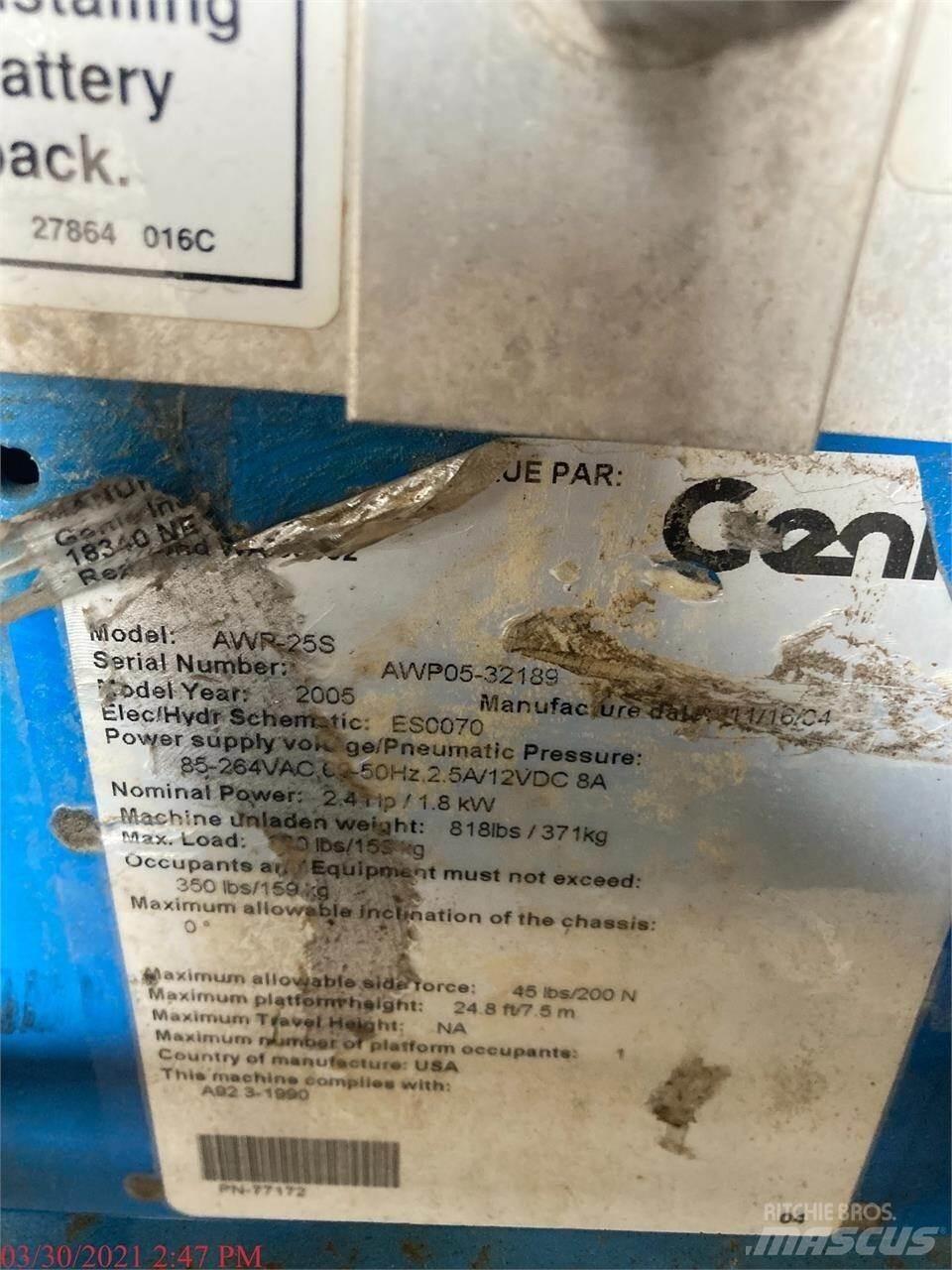 Genie AWP25S Vertikālie pacēlāji