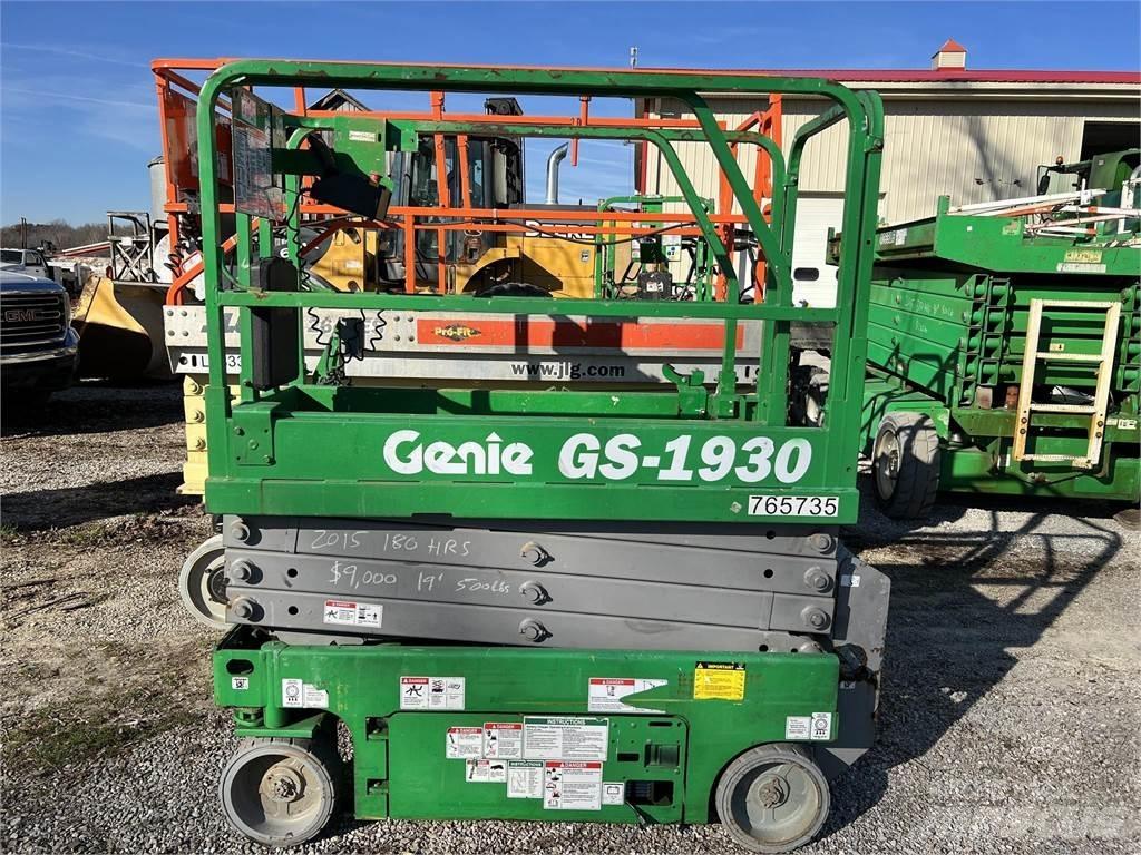 Genie GS1930 Šķerveida pacēlāji