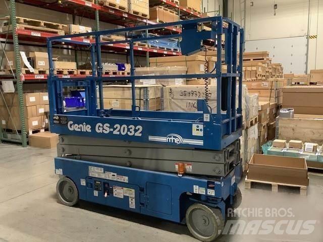 Genie GS2032 Šķerveida pacēlāji