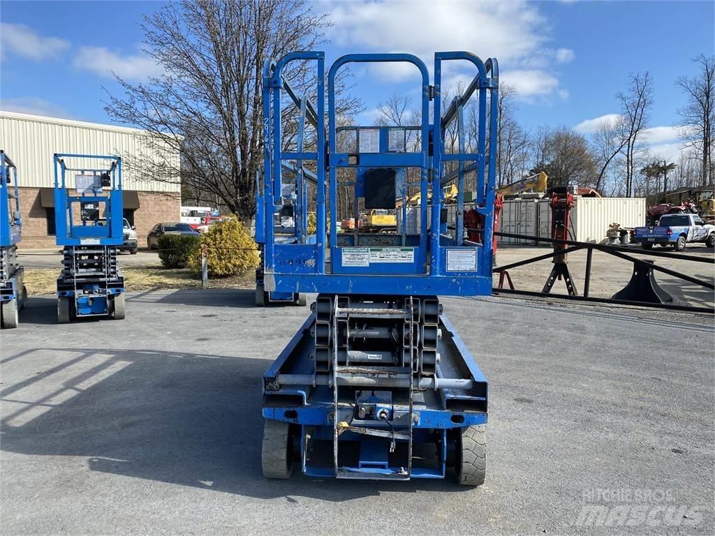 Genie GS2646 Šķerveida pacēlāji