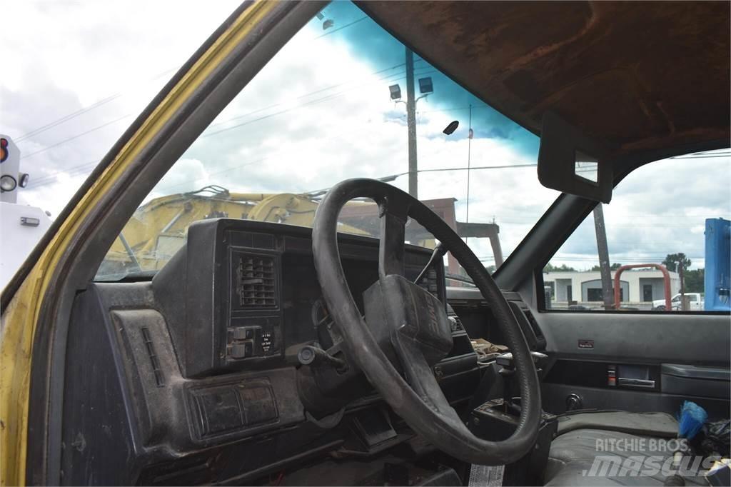 GMC TOPKICK C6500 Pašizgāzējs