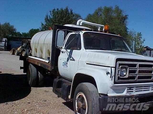 GMC TOPKICK C6500 Autocisterna
