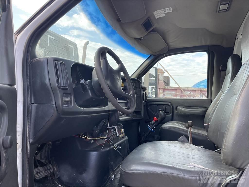 GMC TOPKICK C7500 Pašizgāzējs
