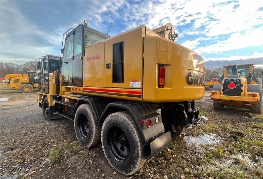 Gradall XL4100 V Ekskavatori uz riteņiem