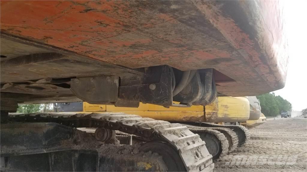 Hitachi ZX670 LC-5B Kāpurķēžu ekskavatori