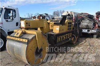 Hyster C350D Divvalču grunts veltņi