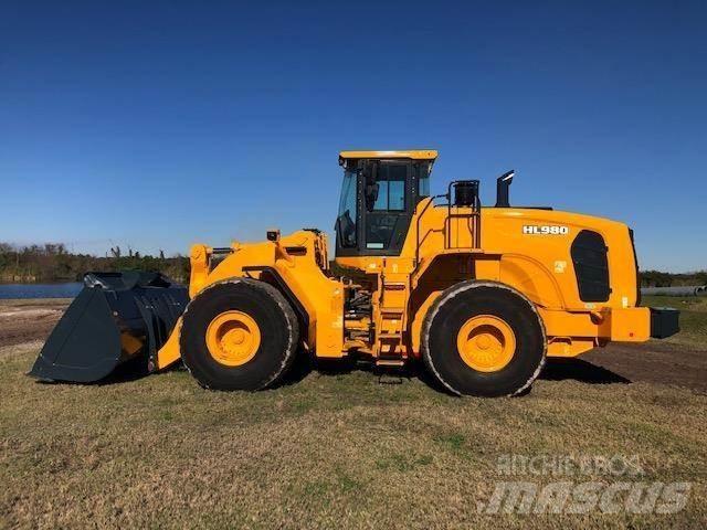Hyundai HL980 Iekrāvēji uz riteņiem