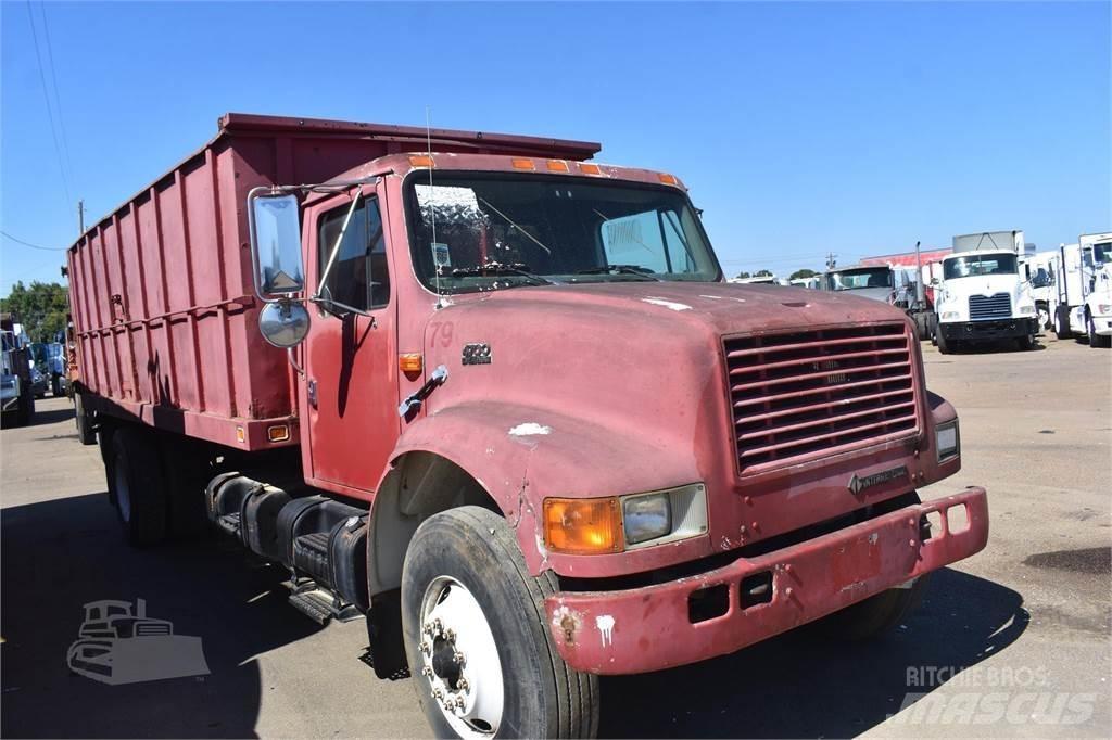 International 4700 Pašizgāzējs