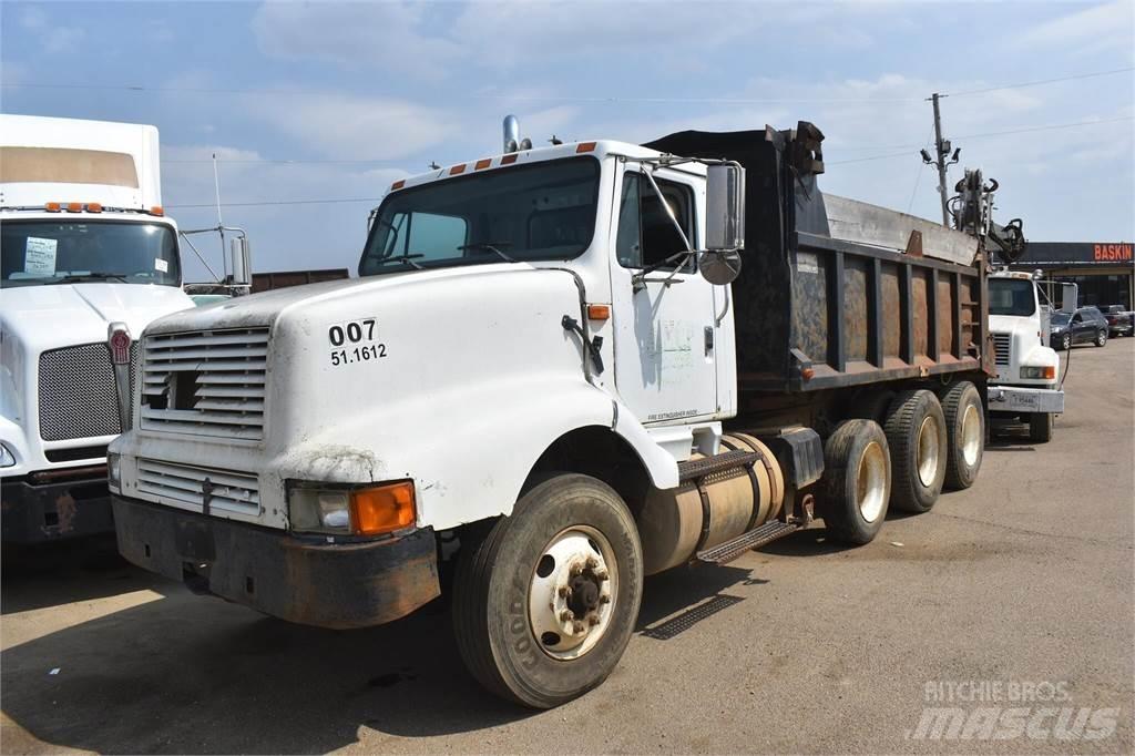 International 8200 Pašizgāzējs