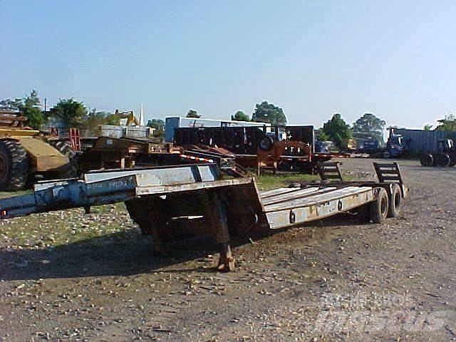 Interstate TRAILERS Zemie treileri