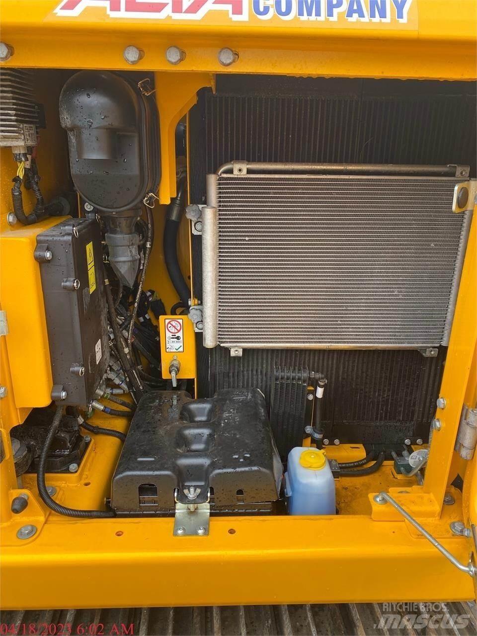 JCB 131X LC Kāpurķēžu ekskavatori