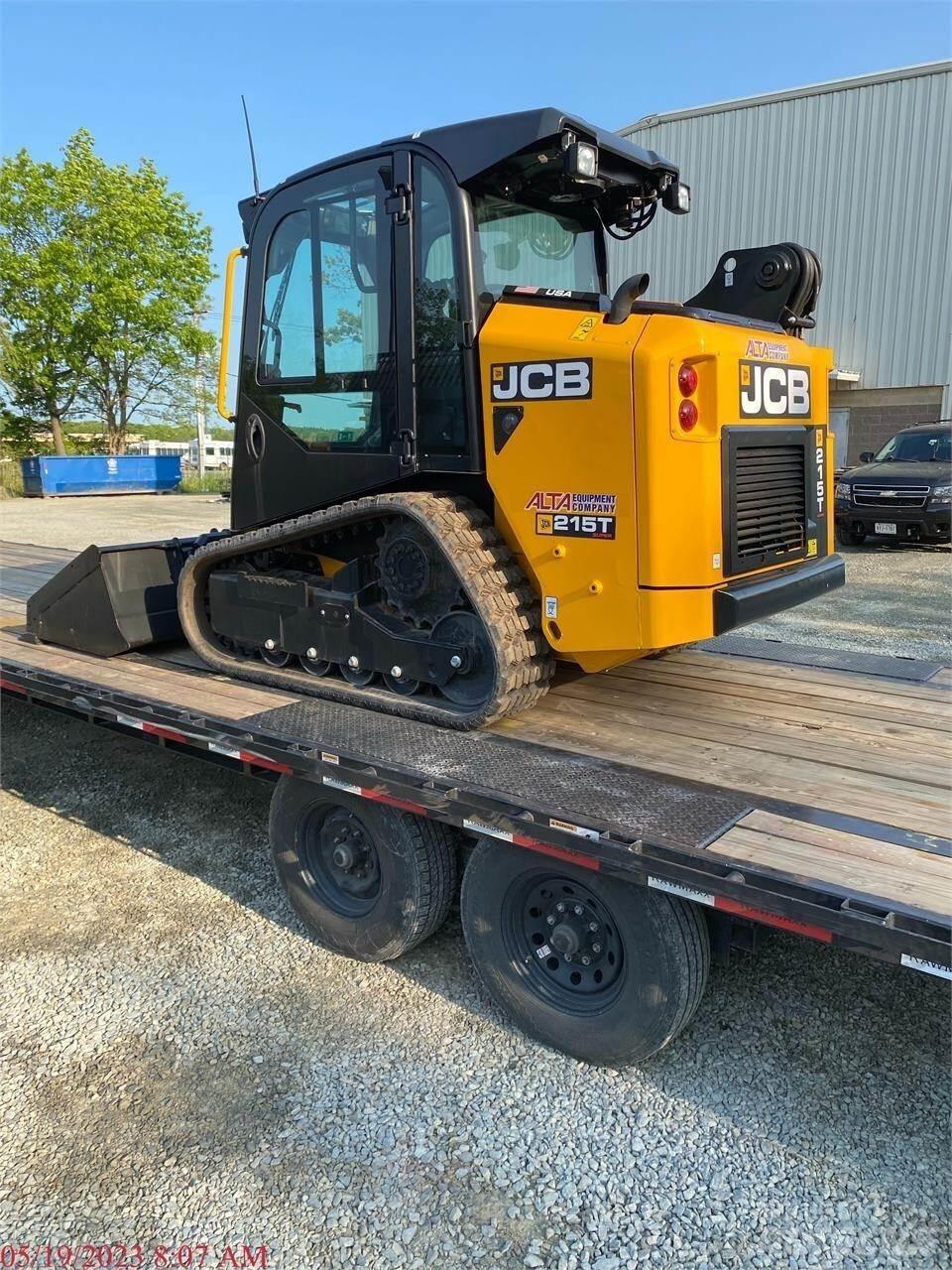 JCB 215T Lietoti riteņu kompaktiekrāvēji
