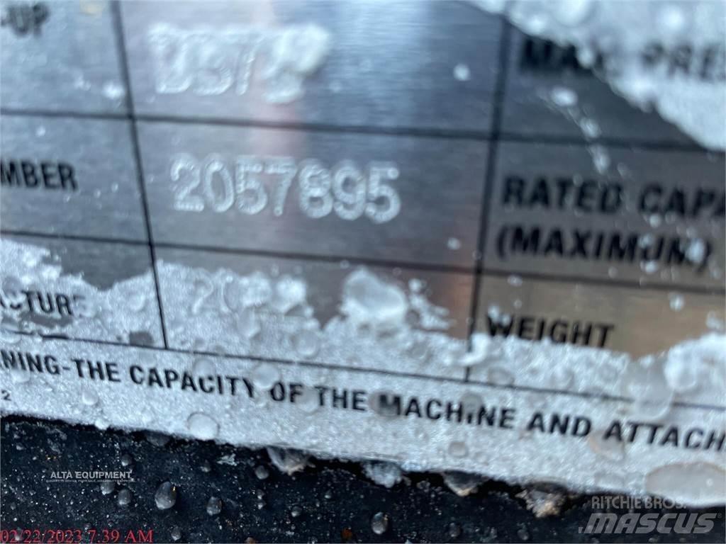 JCB 270T Lietoti riteņu kompaktiekrāvēji