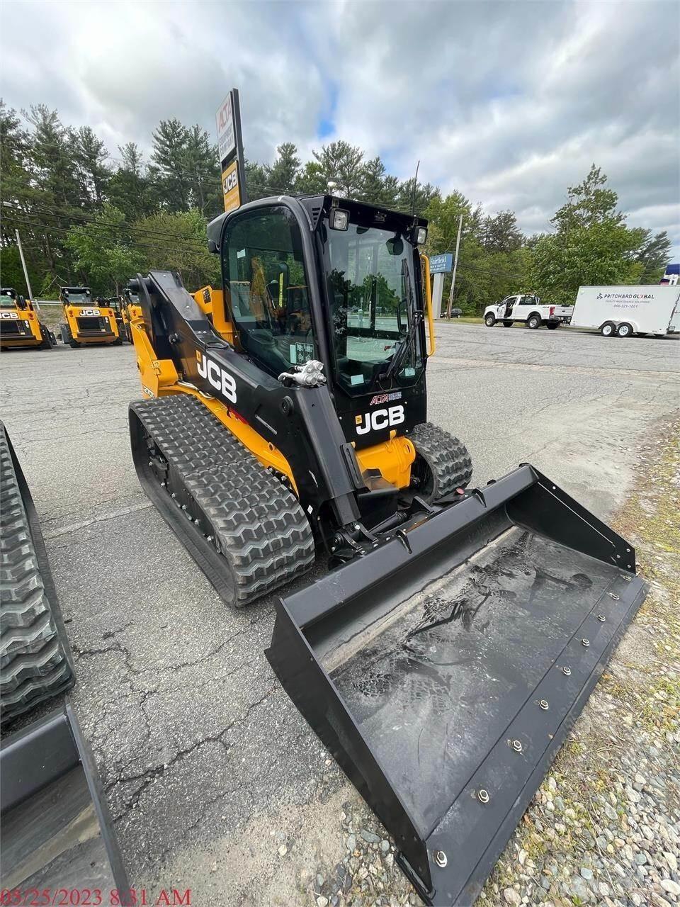 JCB 270T Lietoti riteņu kompaktiekrāvēji