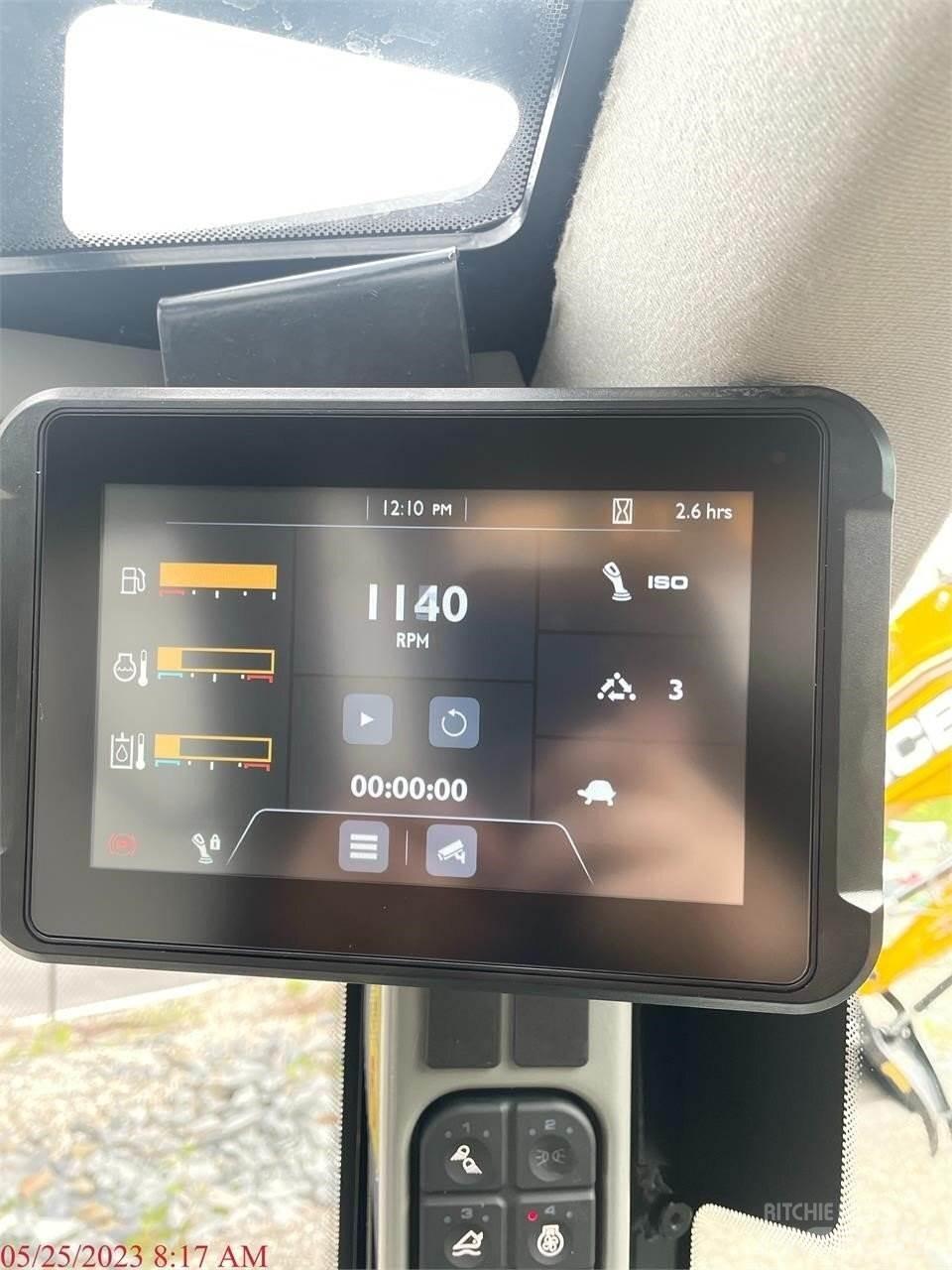 JCB 270T Lietoti riteņu kompaktiekrāvēji