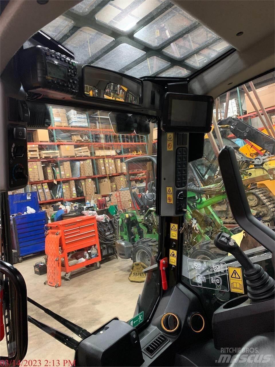 JCB 2TS-7T Lietoti riteņu kompaktiekrāvēji