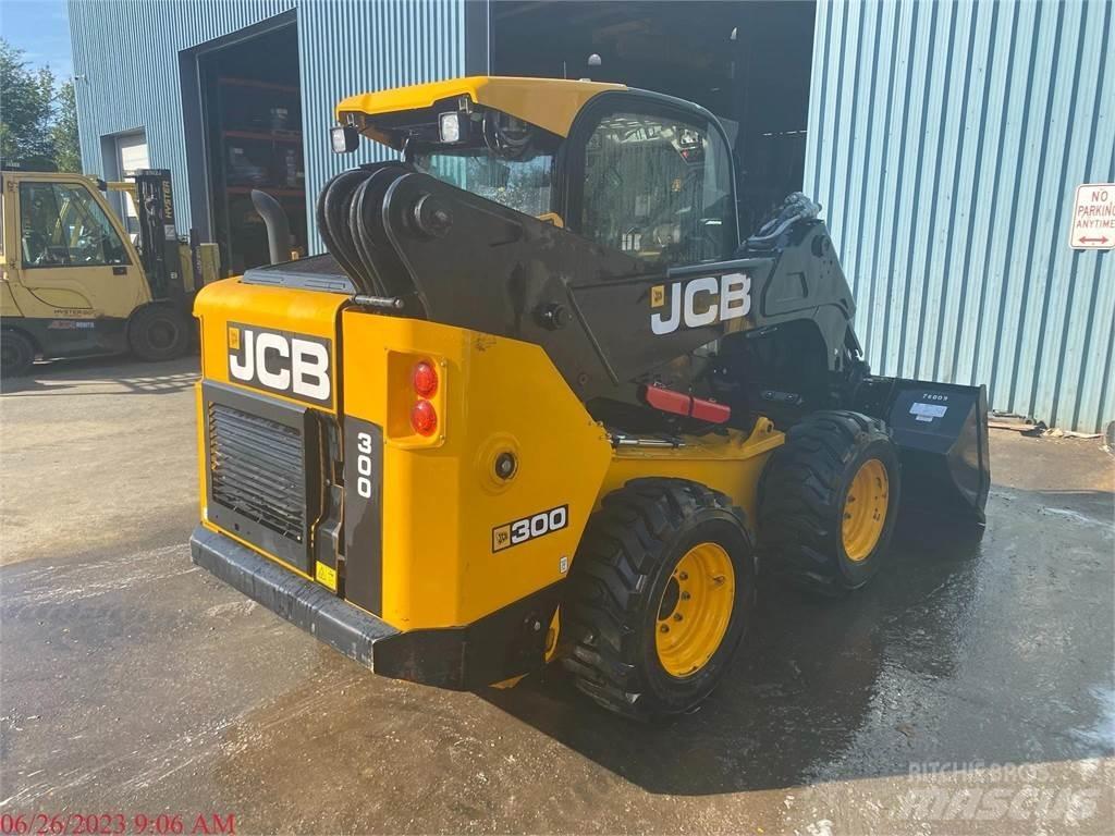 JCB 300 Lietoti riteņu kompaktiekrāvēji