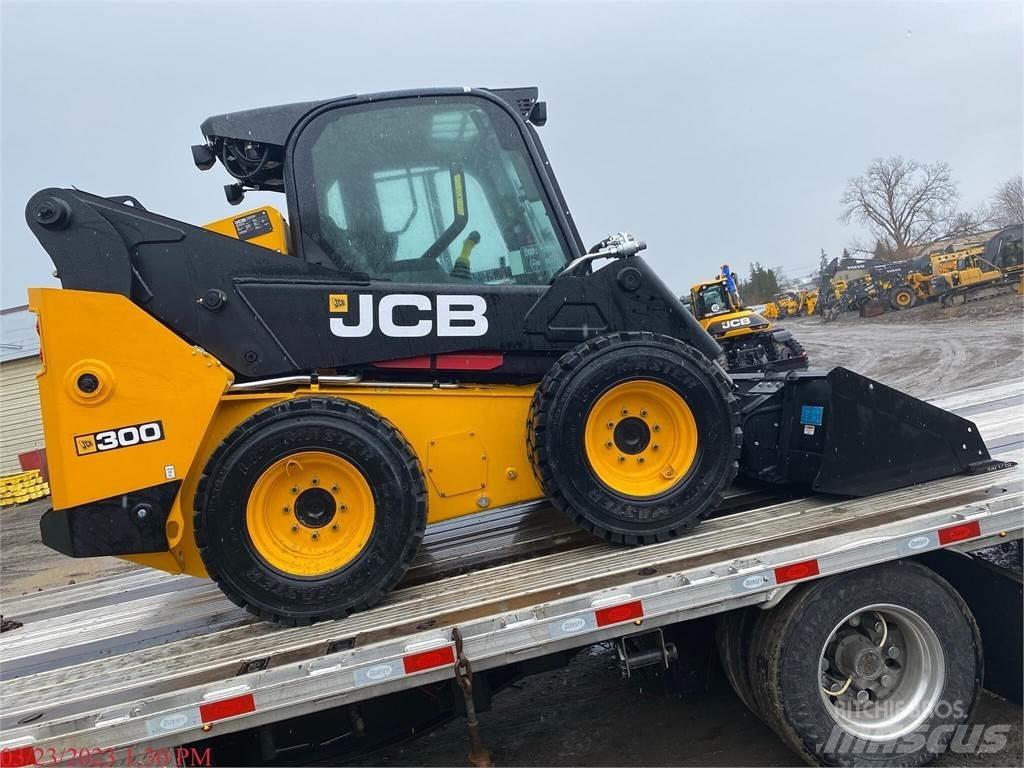 JCB 300 Lietoti riteņu kompaktiekrāvēji