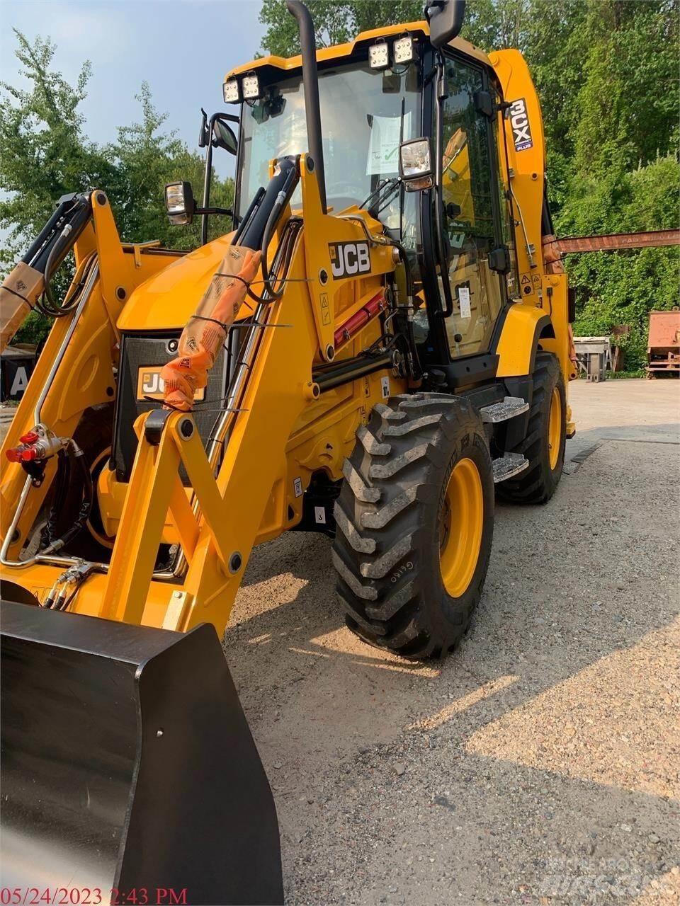 JCB 3CX Ekskavatori-iekrāvēji