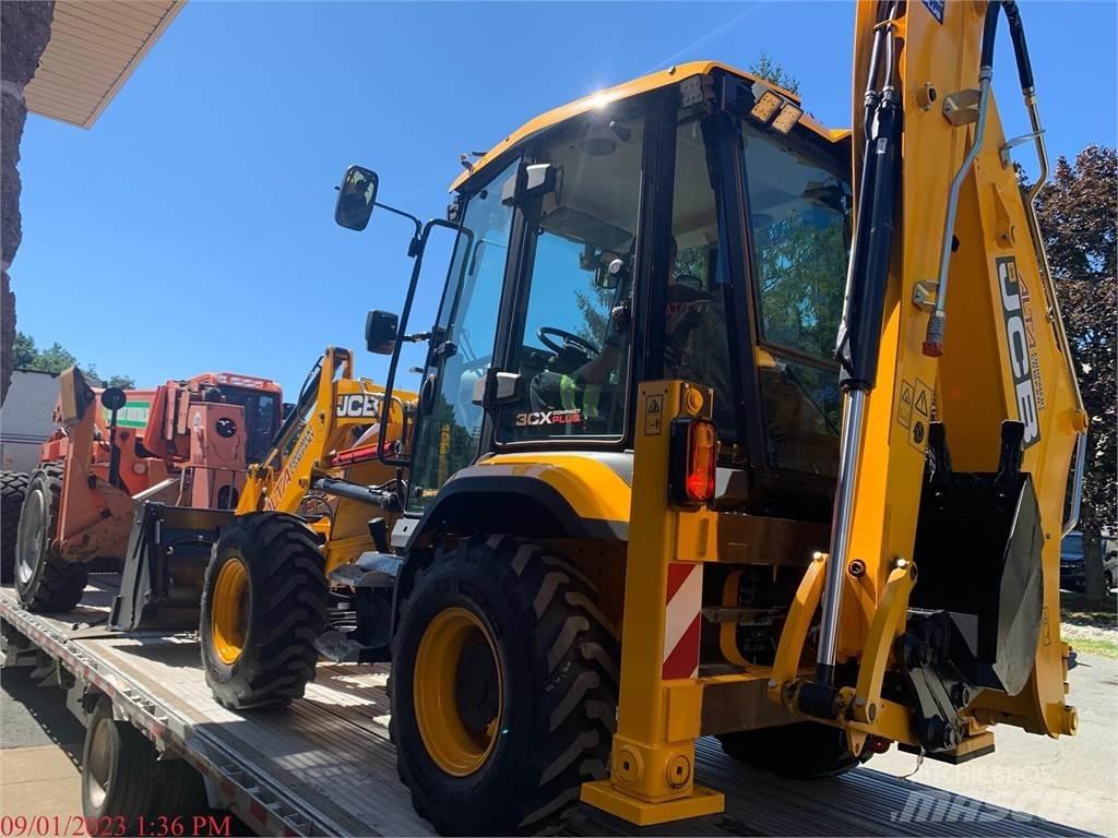 JCB 3CX Ekskavatori-iekrāvēji