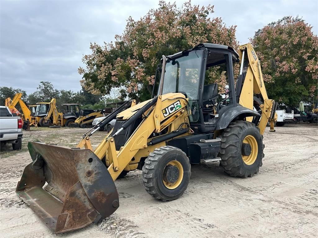 JCB 3CX Ekskavatori-iekrāvēji