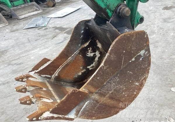JCB 3CX Ekskavatori-iekrāvēji