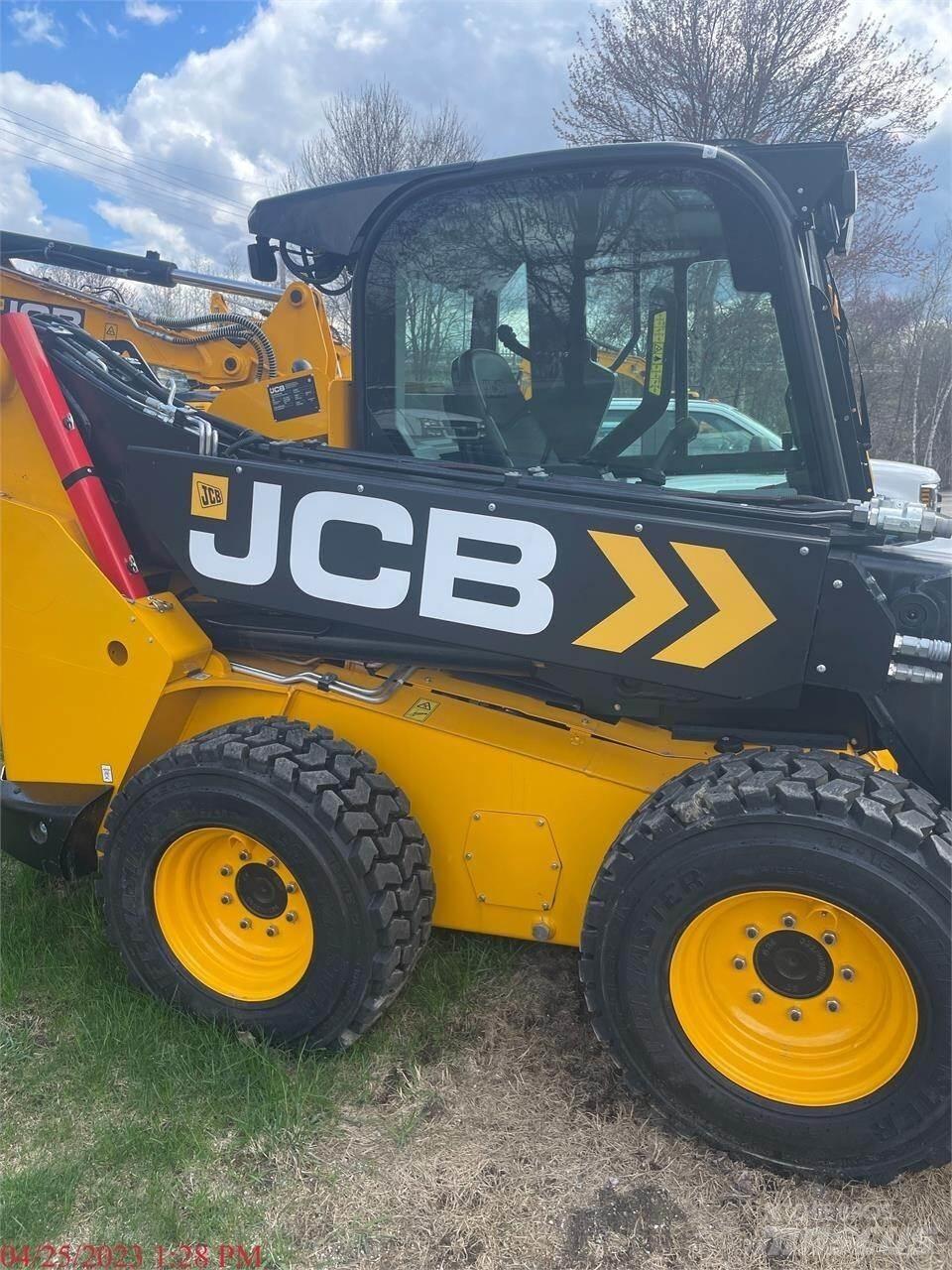 JCB 3TS-8W Lietoti riteņu kompaktiekrāvēji