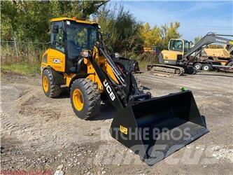 JCB 407 Iekrāvēji uz riteņiem