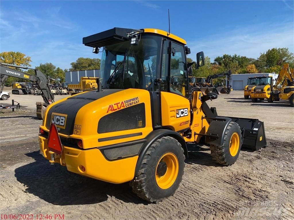 JCB 407 Iekrāvēji uz riteņiem