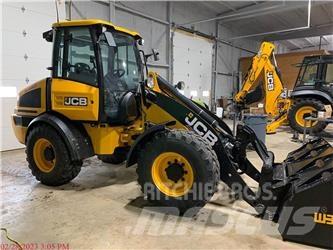 JCB 409 Iekrāvēji uz riteņiem