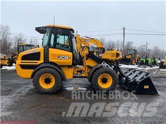 JCB 409 Iekrāvēji uz riteņiem