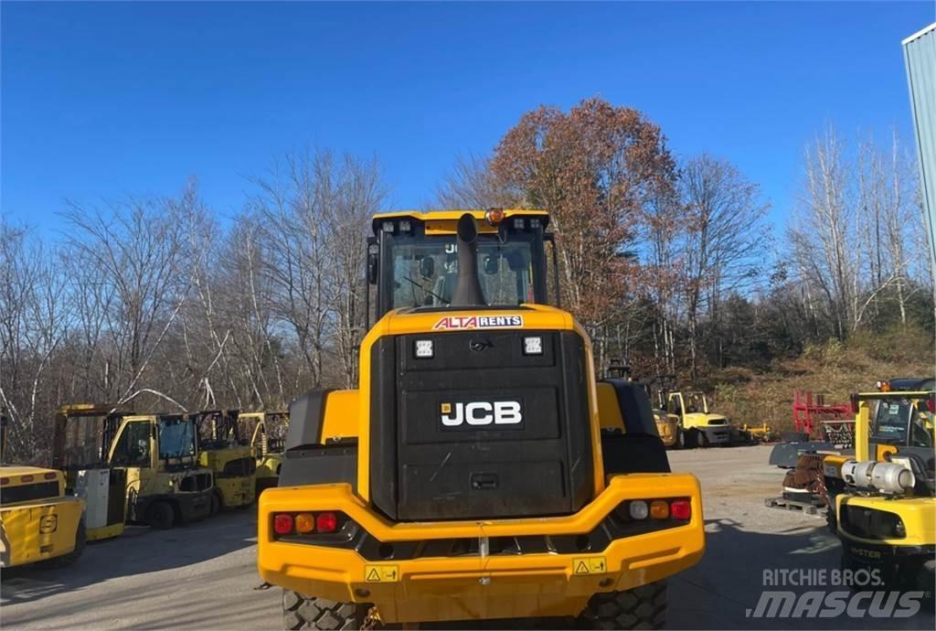 JCB 427ZX Iekrāvēji uz riteņiem