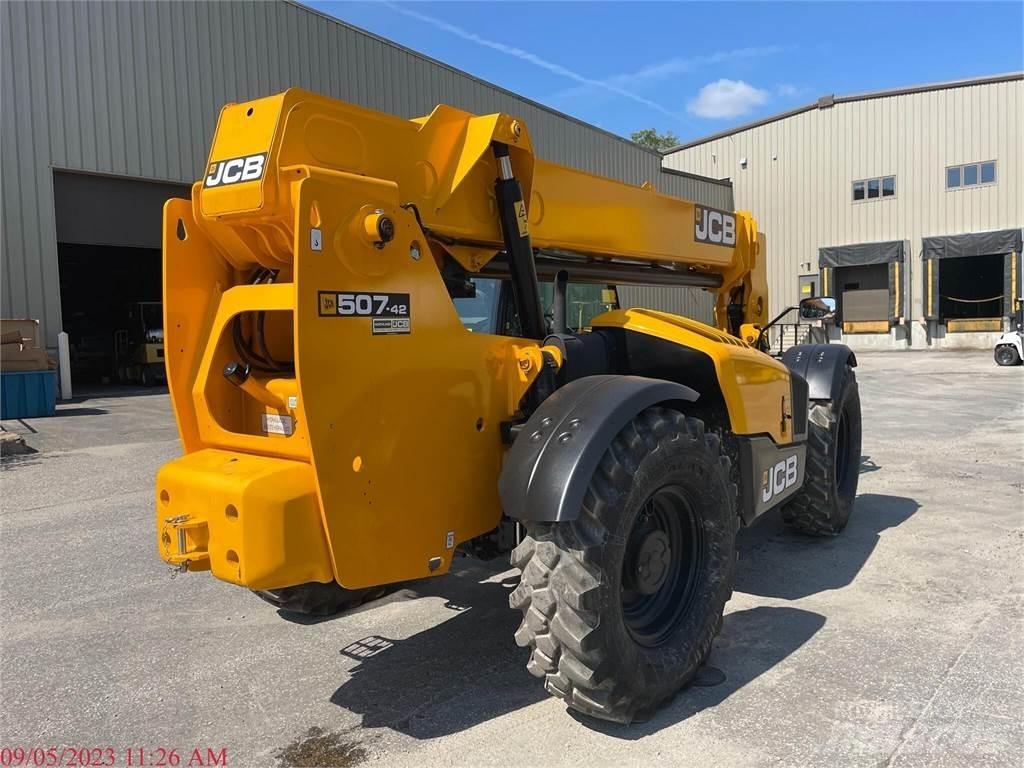 JCB 507-42 Teleskopiskie manipulatori