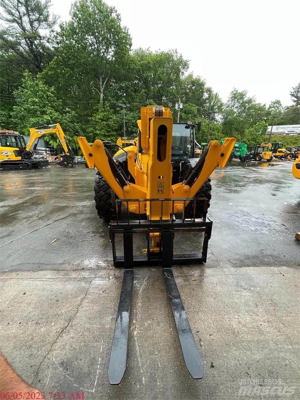 JCB 510-56 Teleskopiskie manipulatori