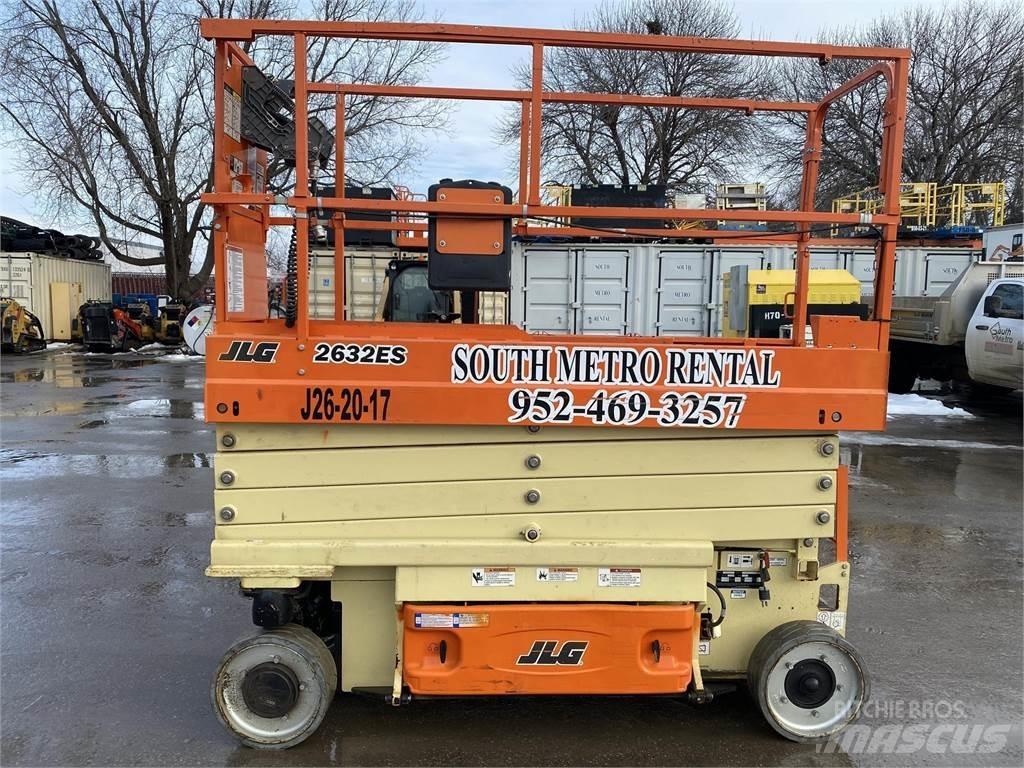 JLG 2632ES Šķerveida pacēlāji