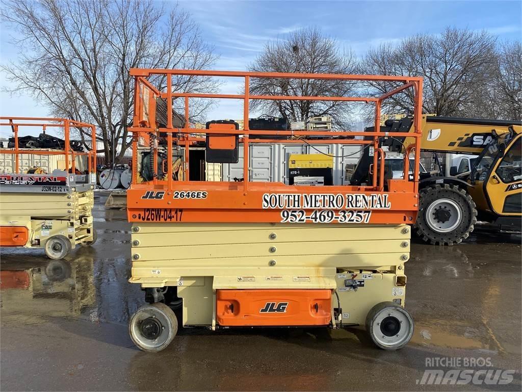 JLG 2646ES Šķerveida pacēlāji