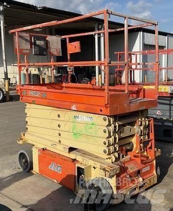 JLG 3248RS Šķerveida pacēlāji