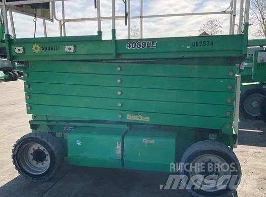 JLG 4069LE Šķerveida pacēlāji