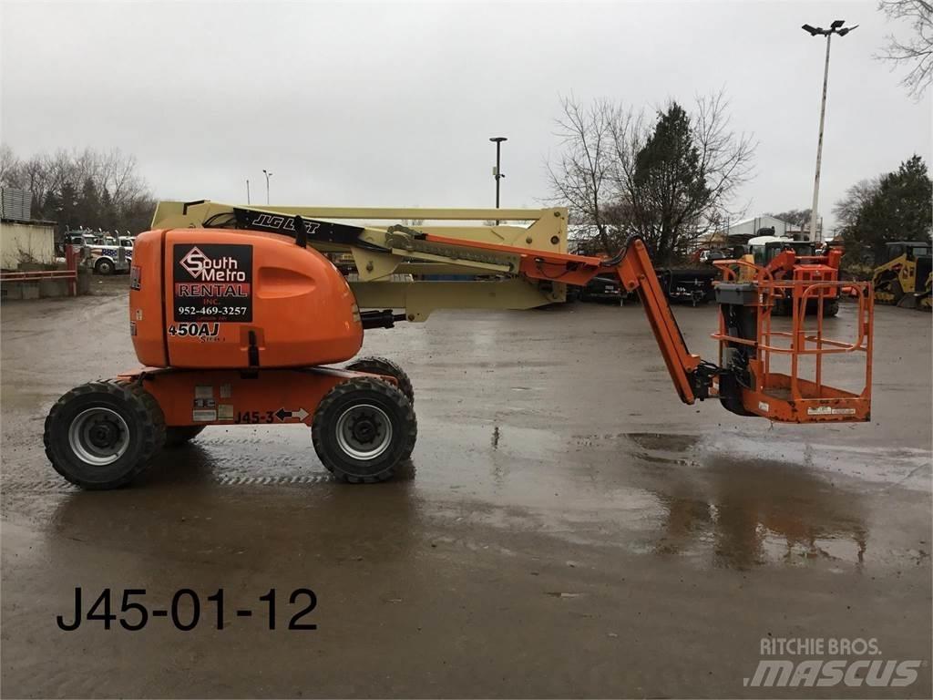 JLG 450AJ Strēles pacēlāji