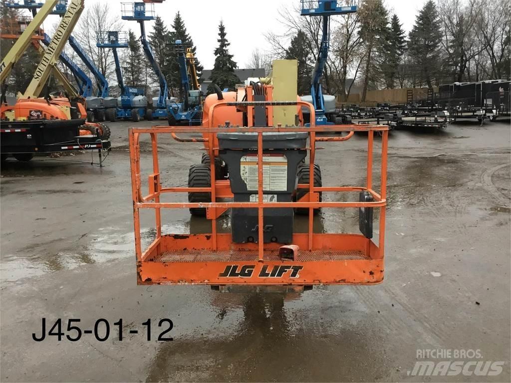 JLG 450AJ Strēles pacēlāji