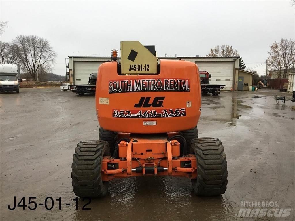 JLG 450AJ Strēles pacēlāji