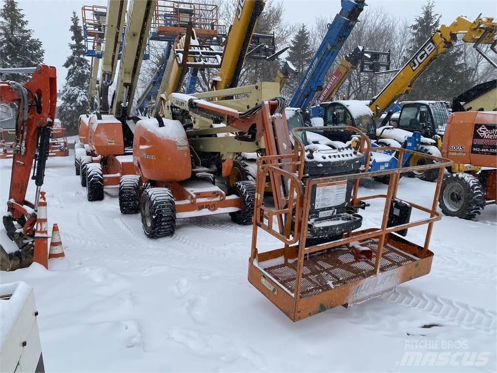 JLG 450AJ Strēles pacēlāji
