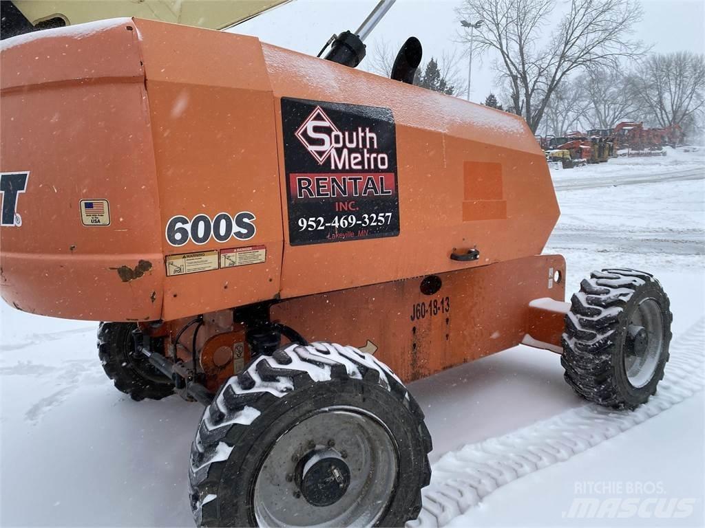 JLG 600S Teleskopiskie pacēlāji