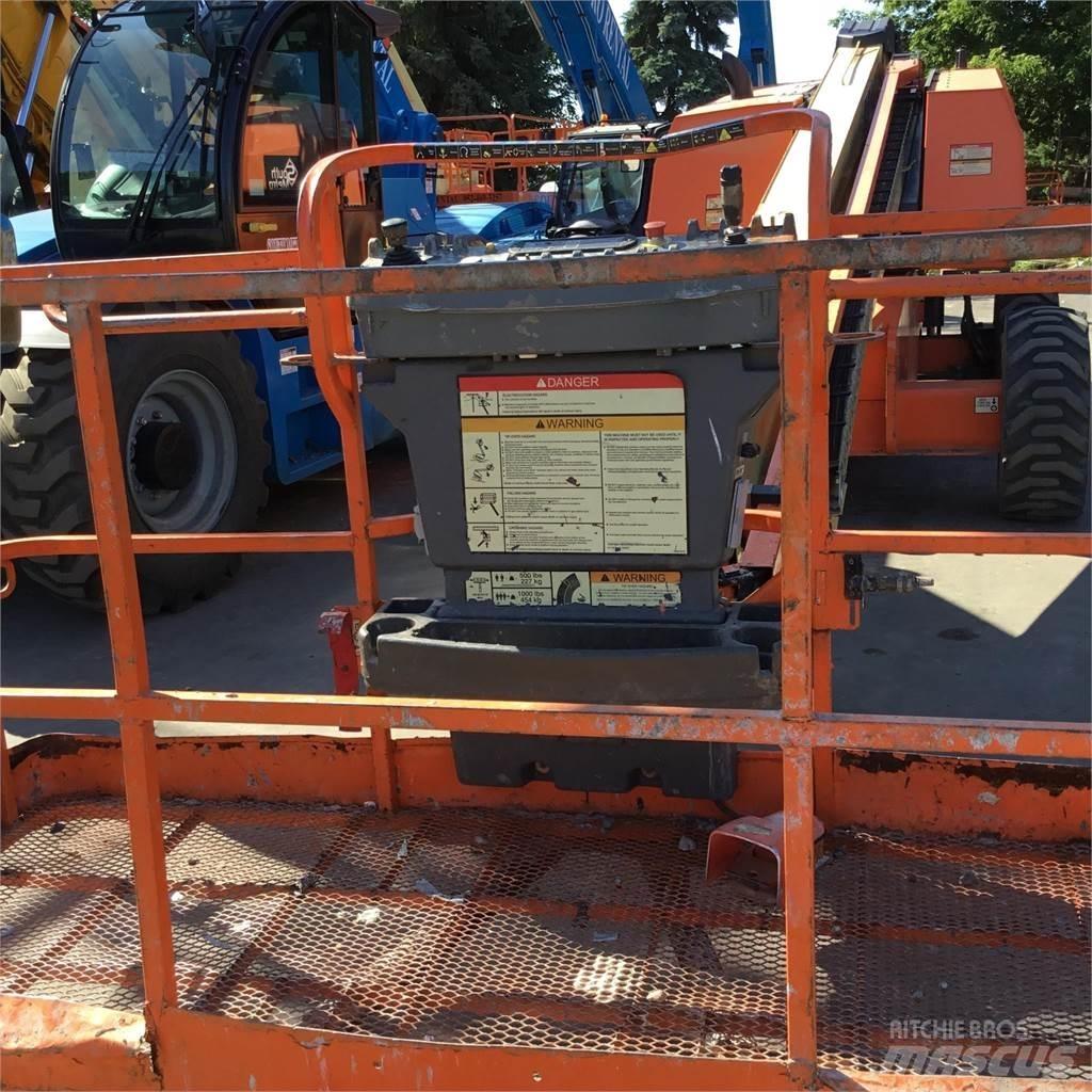 JLG 600S Teleskopiskie pacēlāji
