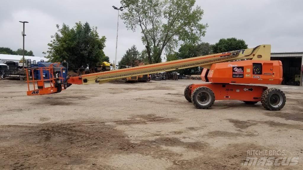 JLG 800S Teleskopiskie pacēlāji