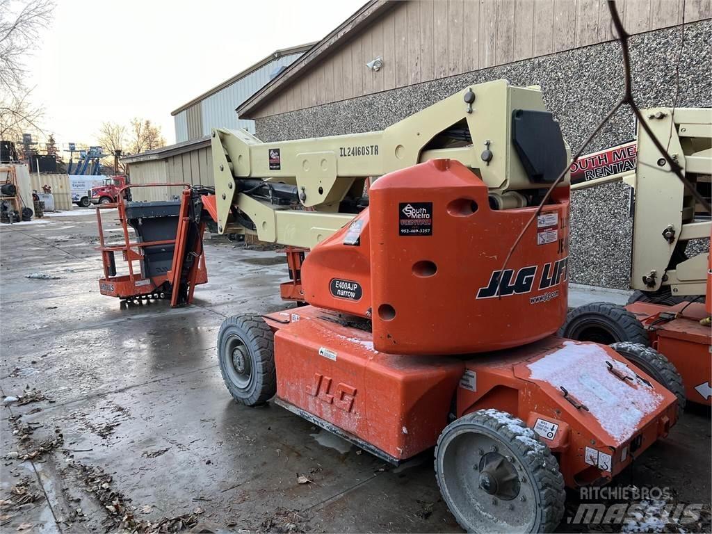 JLG E400AJPN Strēles pacēlāji