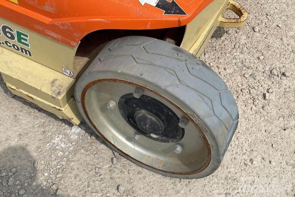 JLG TOUCAN 26E Vertikālie pacēlāji
