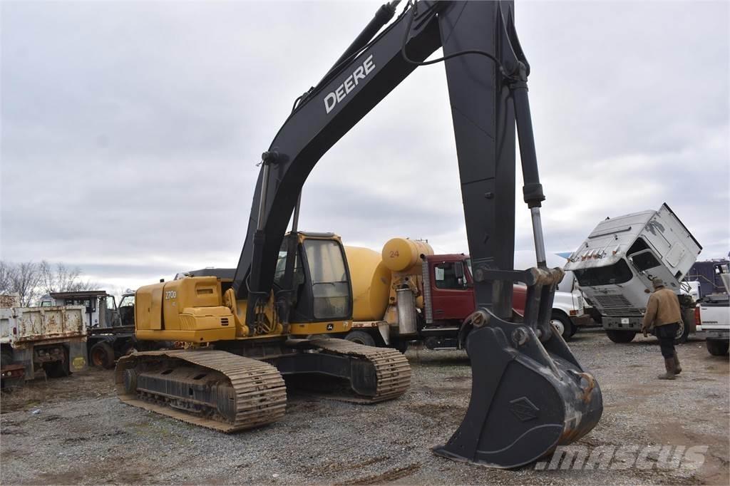 John Deere 270D LC Kāpurķēžu ekskavatori