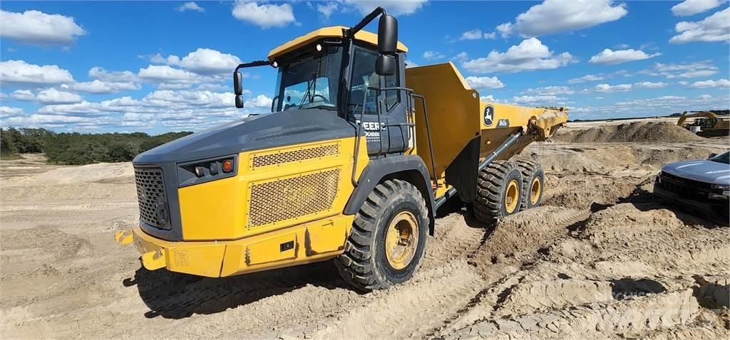 John Deere 310E Artikulētie pašizgāzēji