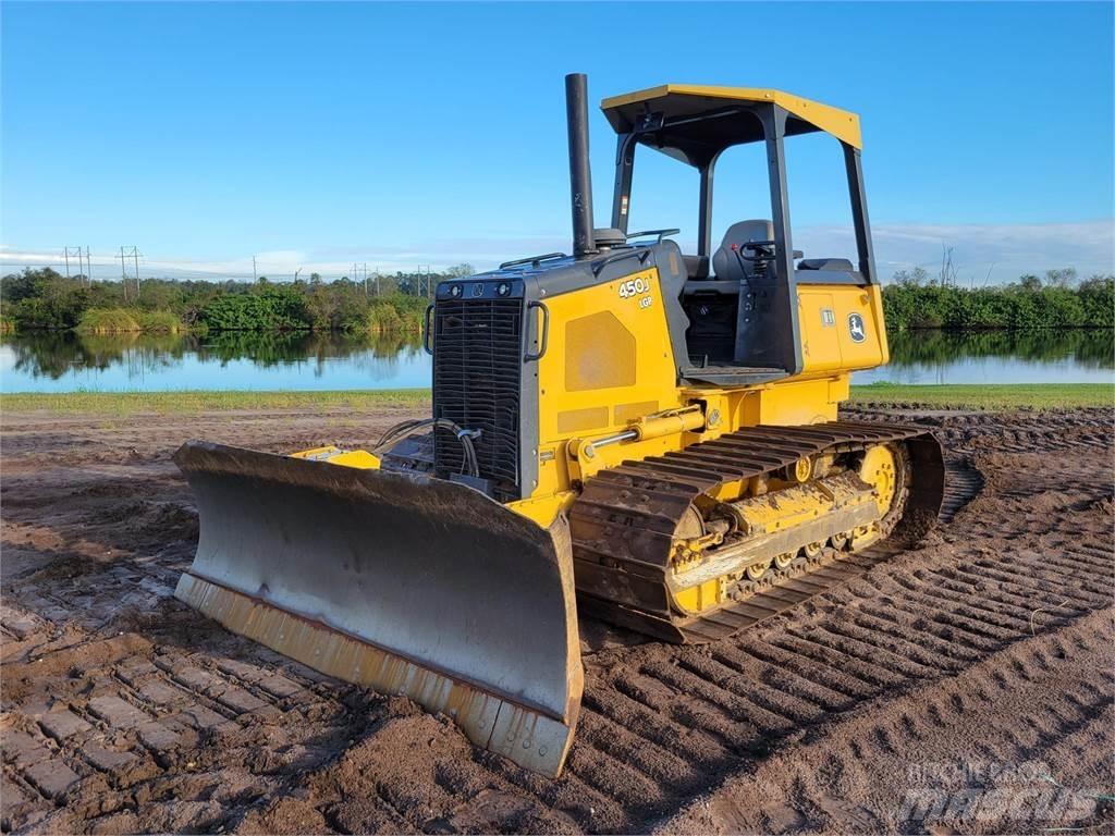 John Deere 450J LGP Kāpurķēžu buldozeri